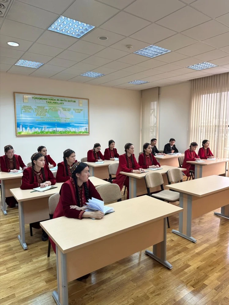 A TRAINING SEMINAR ENTITLED ,,GENDER EQUALITY DEVELOPMENT GOALS AND INTERNATIONAL COOPERATION OF  TURKMENISTAN” WAS HELD